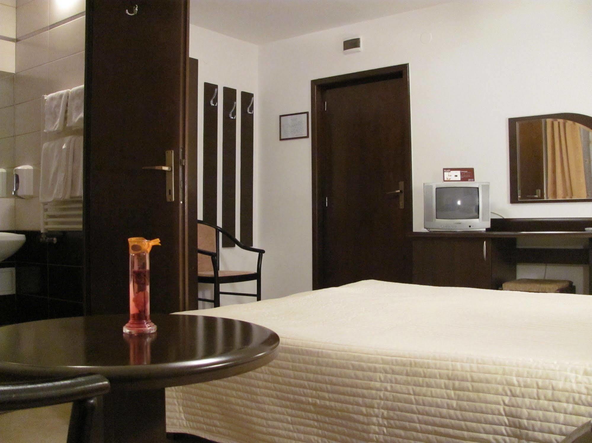Rubin Hotel Sibiu Luaran gambar