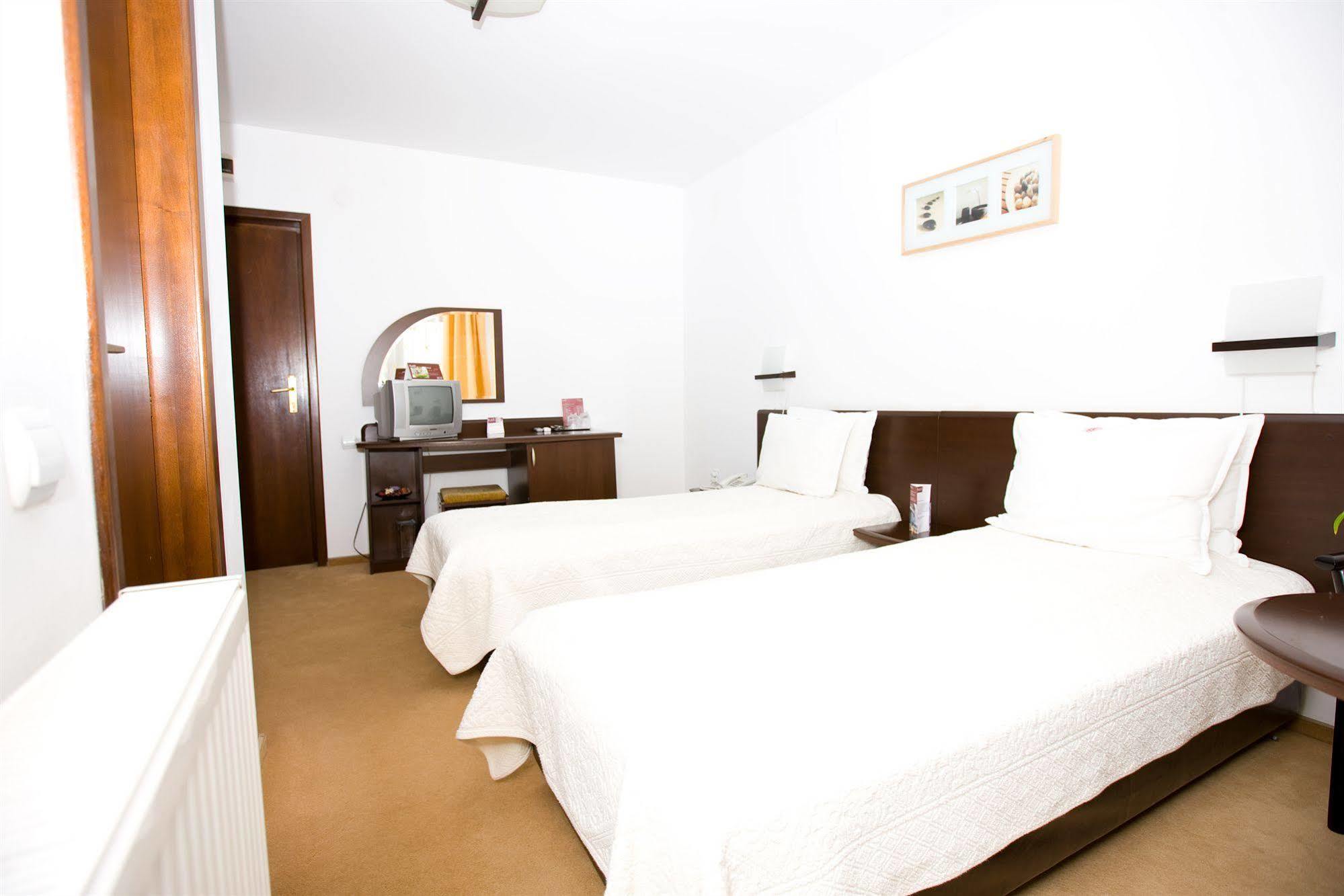 Rubin Hotel Sibiu Luaran gambar